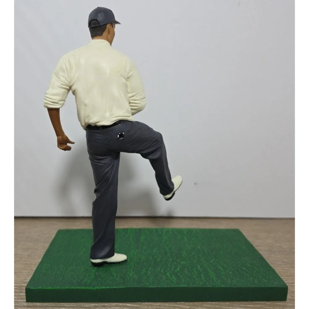 2008 Upper Deck Pro Shots‎ Series 1 Tiger Woods White Shirt Action Figure 8”